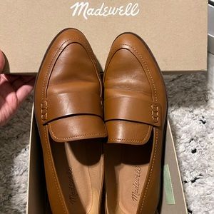 Madewell leather penny loafers. Size 8.5. English saddle.